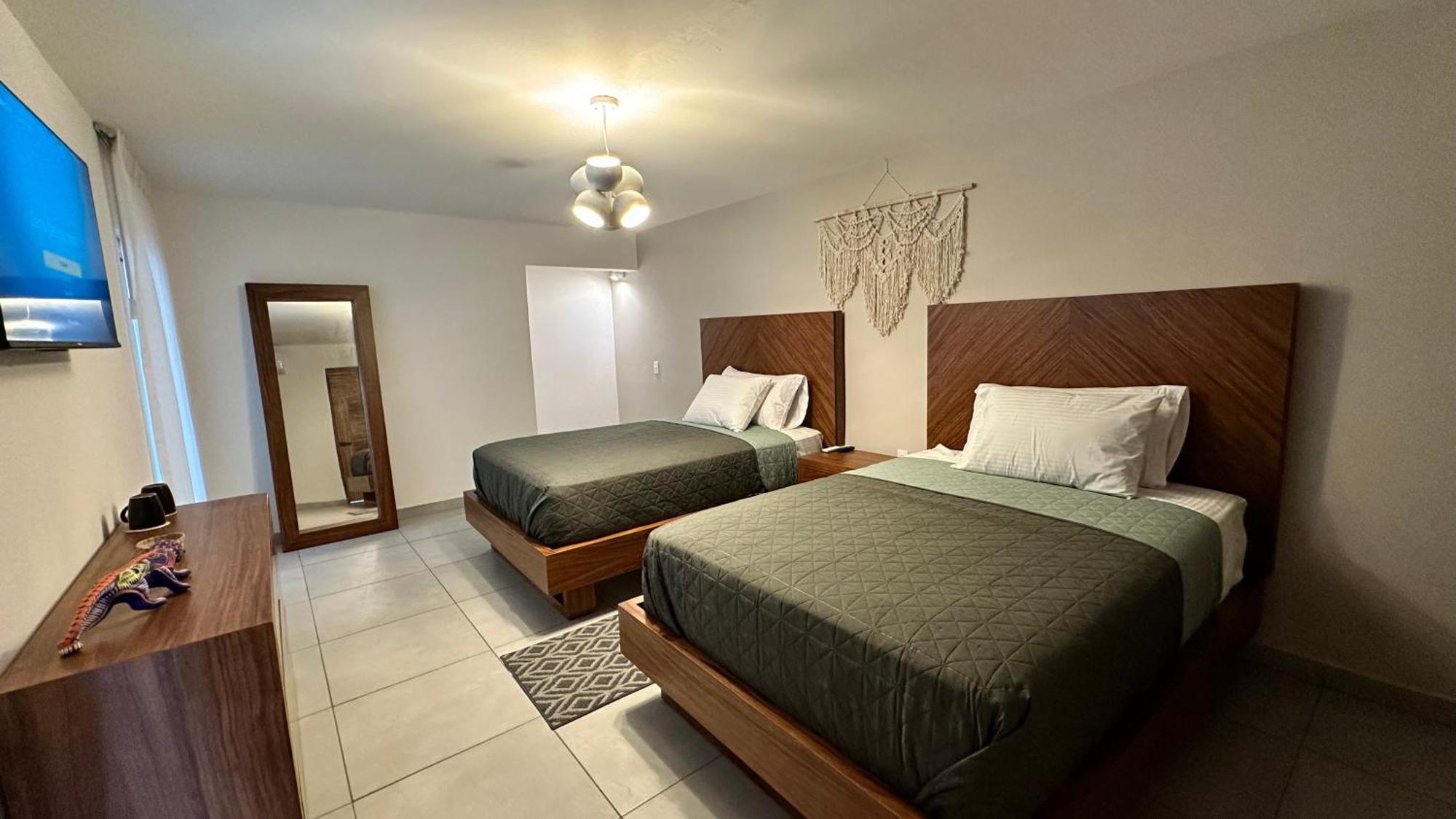 Hotel Boutique Villa Escondida, A Pasos De Lo Mejor En Tlaquepaque المظهر الخارجي الصورة