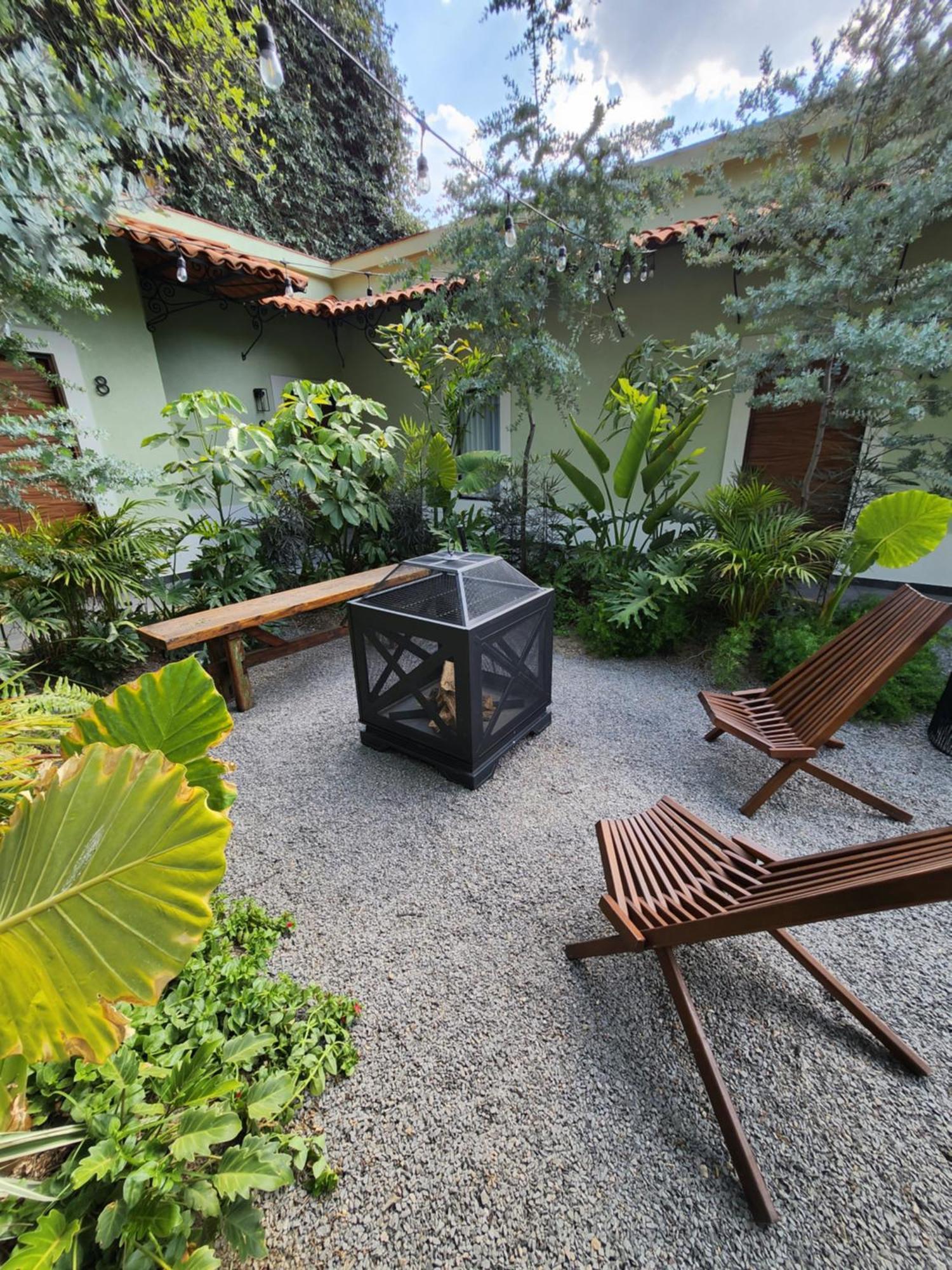 Hotel Boutique Villa Escondida, A Pasos De Lo Mejor En Tlaquepaque المظهر الخارجي الصورة